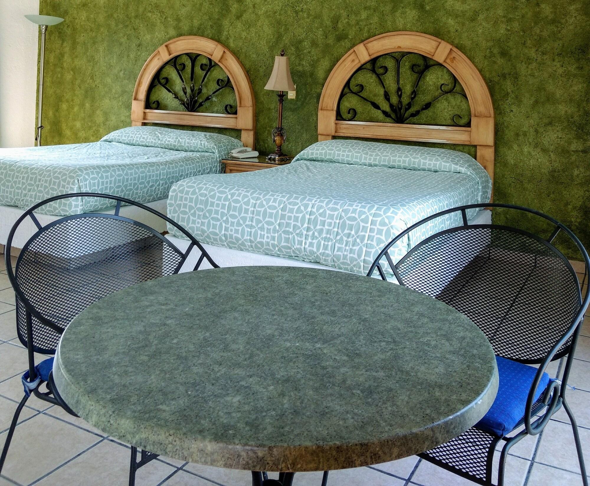 Parador De Manolos Hotel Cuernavaca Luaran gambar